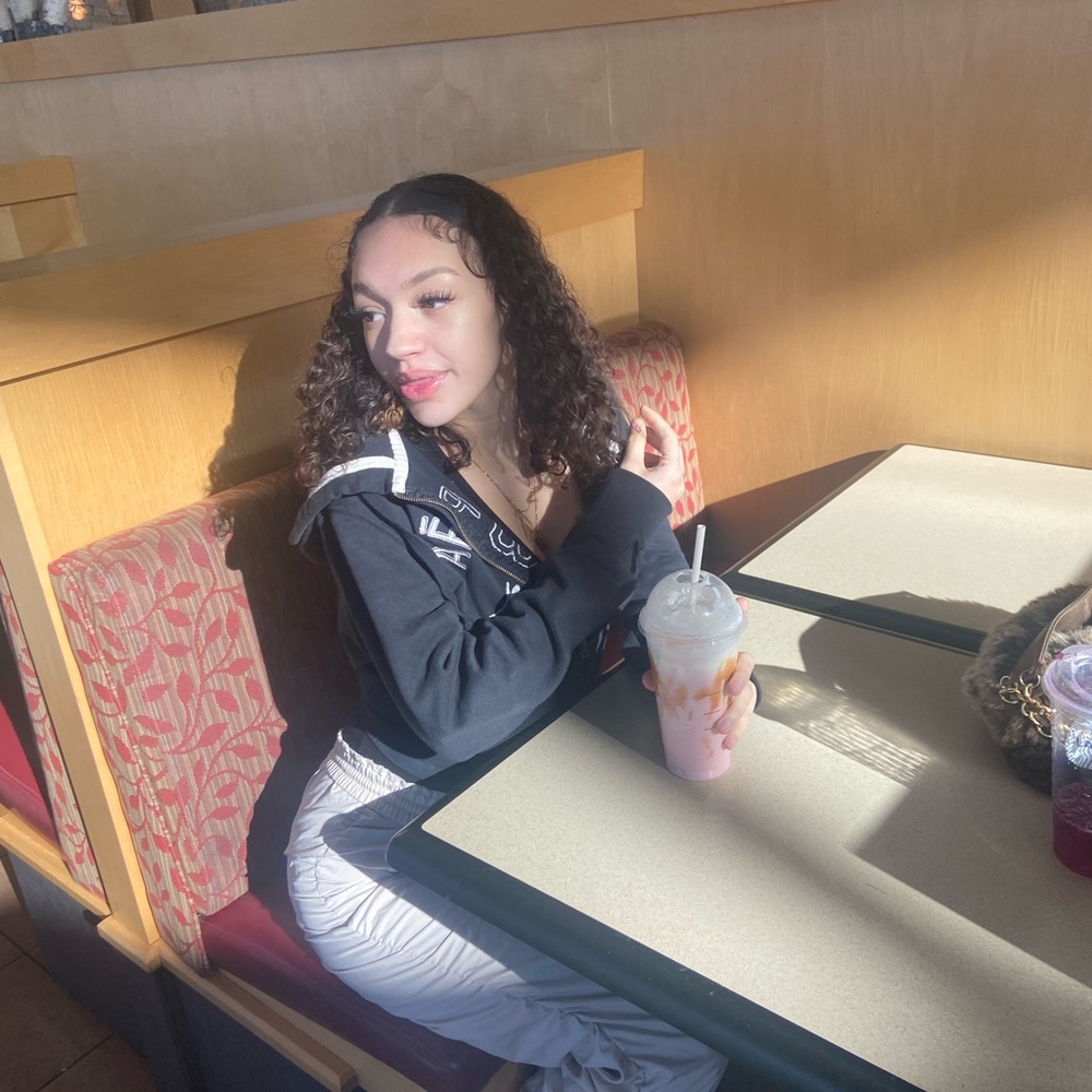 Meet your Posher, Kyla